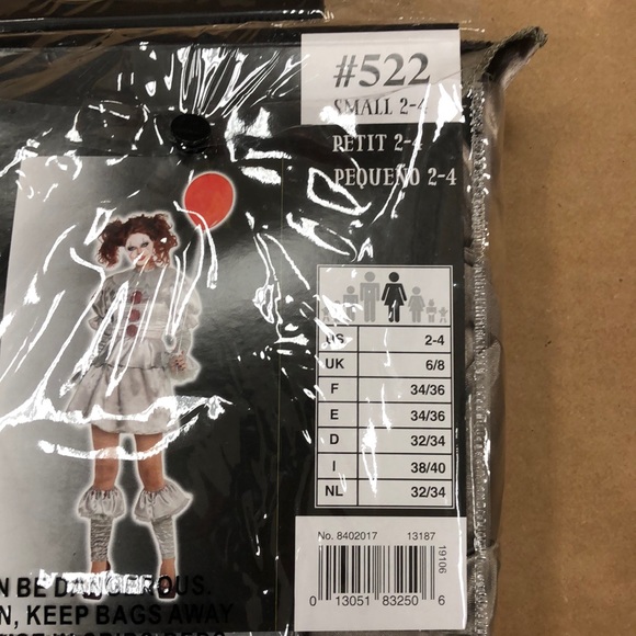 IT Women’s Pennywise Costume New! - Picture 8 of 9